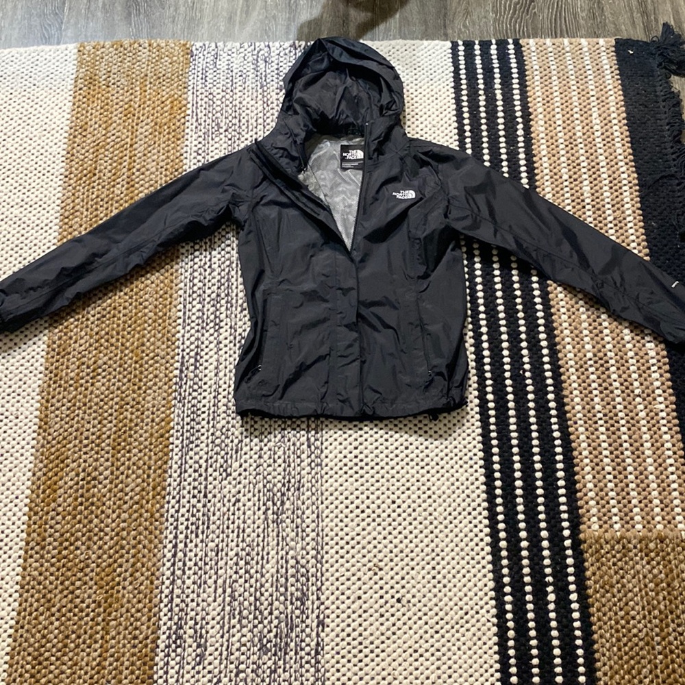North face wind breaker
